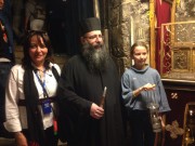 Khadra Zreineh sendet 2016 in Bethlehem das Friedenslicht aus.